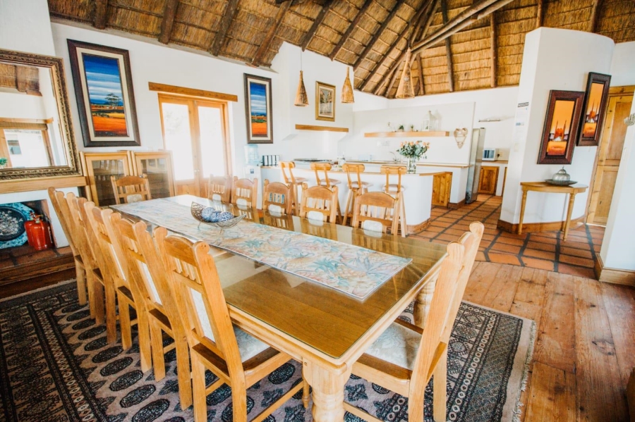 4 Bedroom Property for Sale in Paradise Beach Eastern Cape